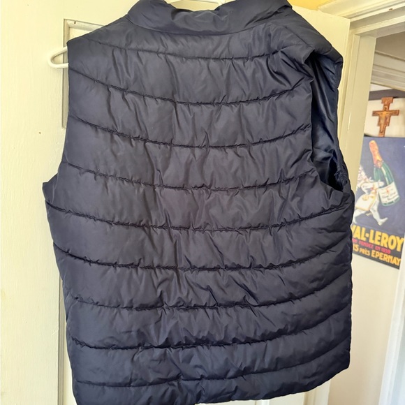 Gap Puffer Vest - Picture 3 of 3